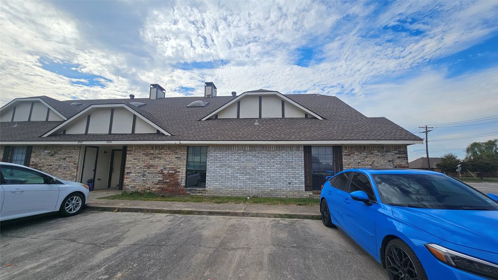3028 N Bell Avenue, Denton, TX 76209