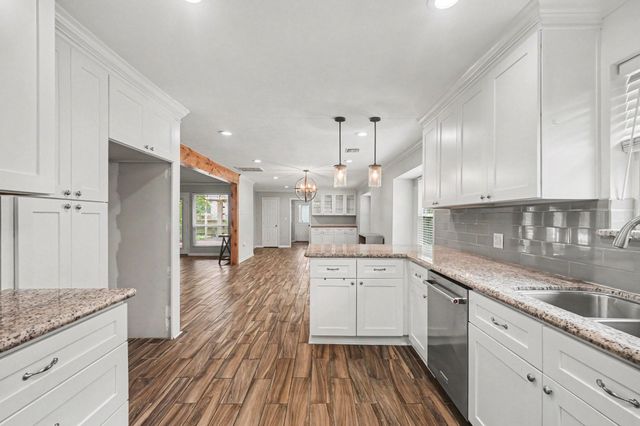 10819 Jaycreek Drive, Houston, TX 77070
