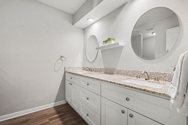 10819 Jaycreek Drive, Houston, TX 77070