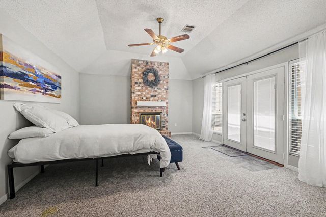 10819 Jaycreek Drive, Houston, TX 77070