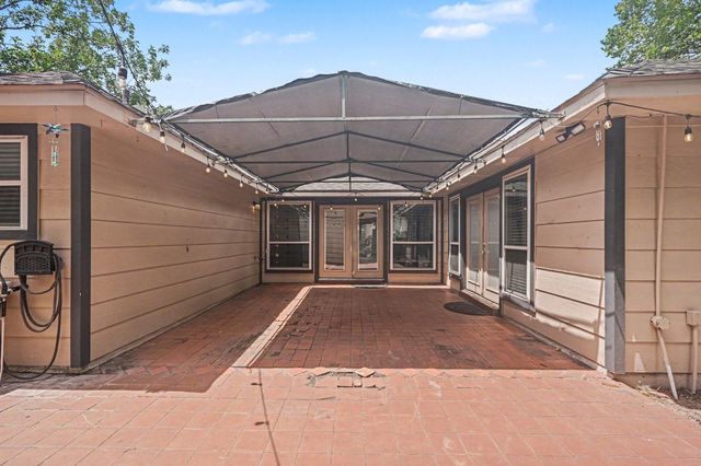 10819 Jaycreek Drive, Houston, TX 77070