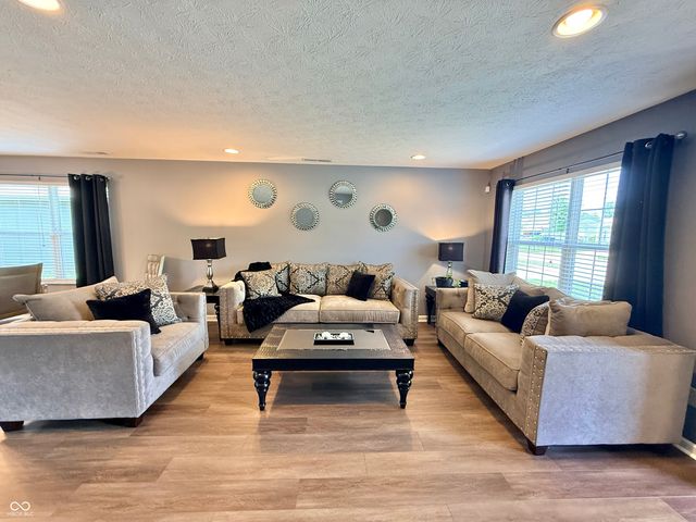 11637 Half Mile Drive, Indianapolis, IN 46235