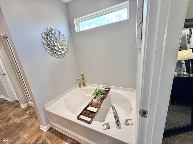11637 Half Mile Drive, Indianapolis, IN 46235