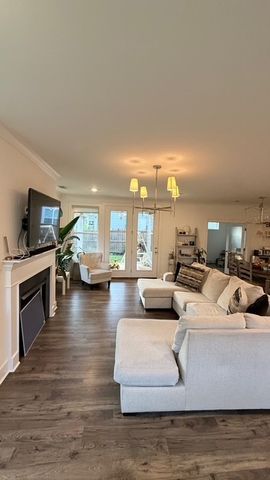 266 Cornice Dr, La Vergne, TN 37086