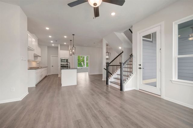 5825 Water Bridge Lane, Fort Worth, TX 76109