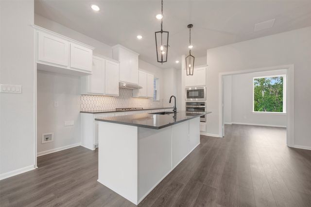 5825 Water Bridge Lane, Fort Worth, TX 76109