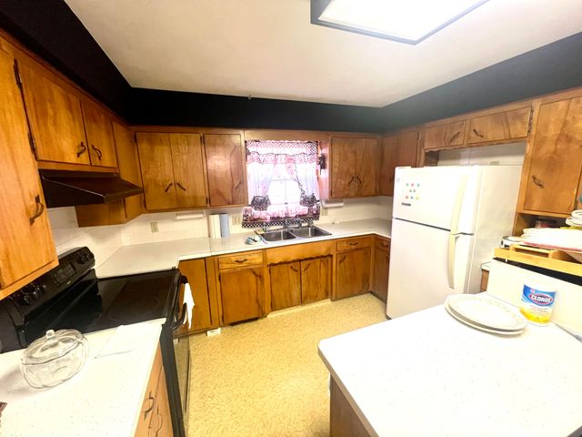 540 E Glenwood Street Street, Springfield, MO 65807