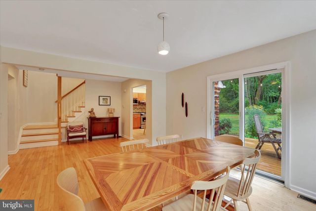 10 CRESTVIEW DR, Hopewell, NJ 08525