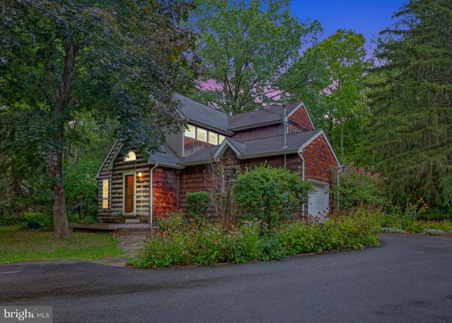 10 CRESTVIEW DR, Hopewell, NJ 08525
