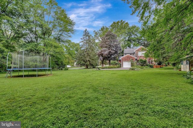 10 CRESTVIEW DR, Hopewell, NJ 08525