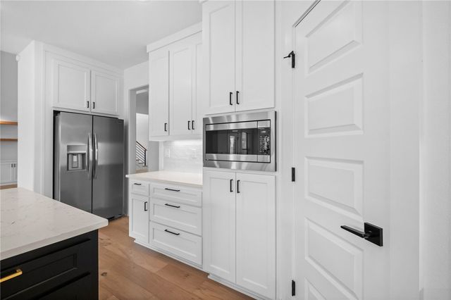 4203 S 87th Place, Bentonville, AR 72713