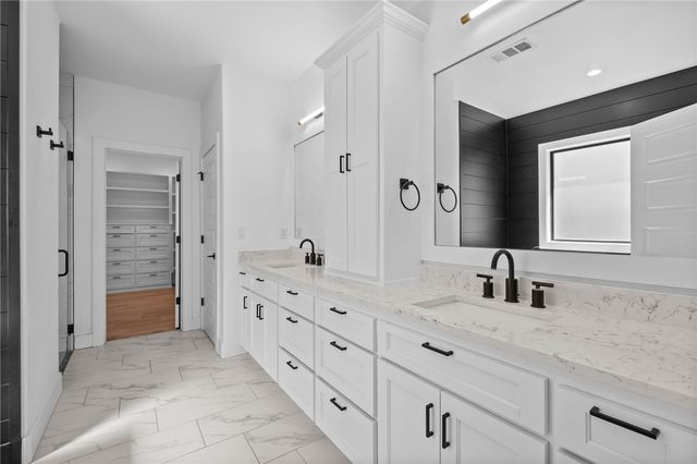 4203 S 87th Place, Bentonville, AR 72713