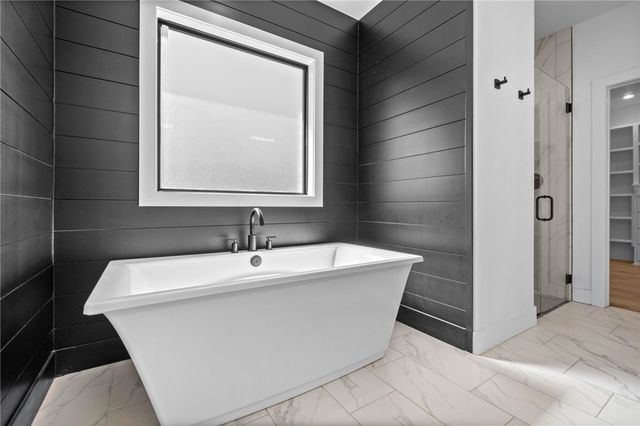 4203 S 87th Place, Bentonville, AR 72713