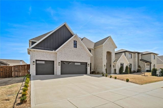 4203 S 87th Place, Bentonville, AR 72713
