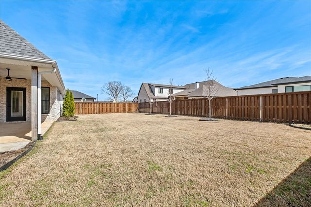 4203 S 87th Place, Bentonville, AR 72713