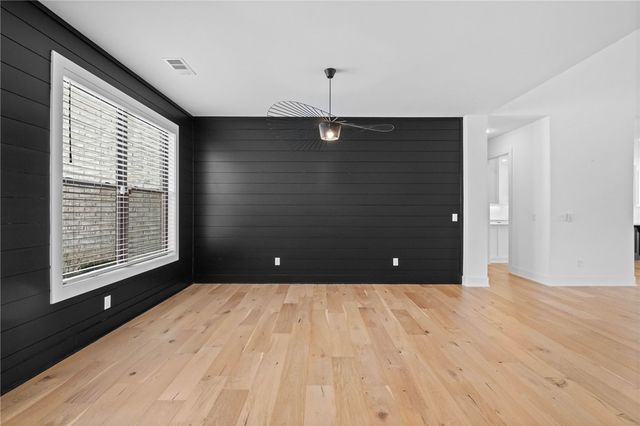 4203 S 87th Place, Bentonville, AR 72713