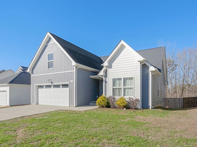 1166 Old Charlotte Trace, Clarksville, TN 37040