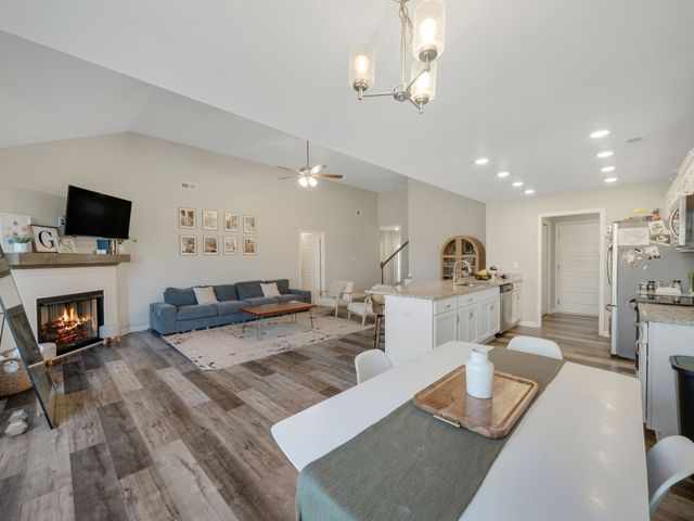 1166 Old Charlotte Trace, Clarksville, TN 37040