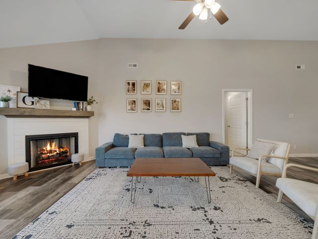 1166 Old Charlotte Trace, Clarksville, TN 37040