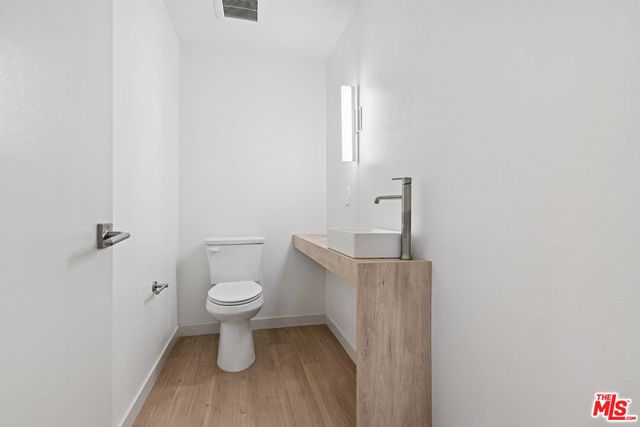 2523 S Orange Drive, Los Angeles, CA 90016