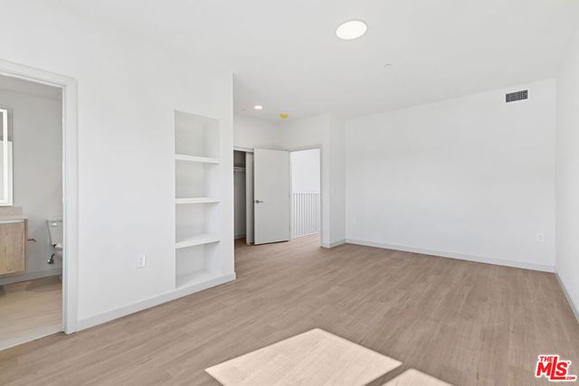 2523 S Orange Drive, Los Angeles, CA 90016