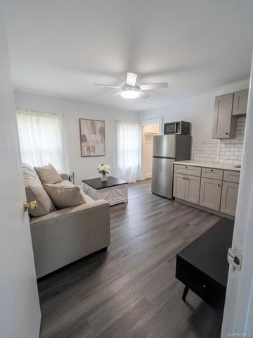 721 S Wellwood Avenue, Lindenhurst, NY 11757