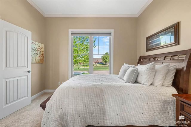 1904 Grand Vista Lane, Manhattan, KS 66503