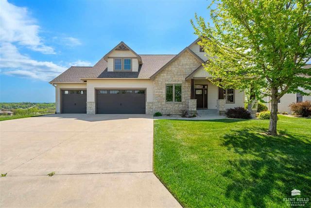 1904 Grand Vista Lane, Manhattan, KS 66503