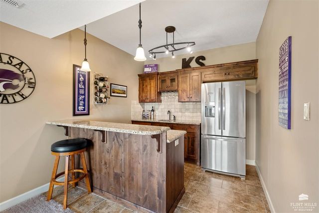 1904 Grand Vista Lane, Manhattan, KS 66503