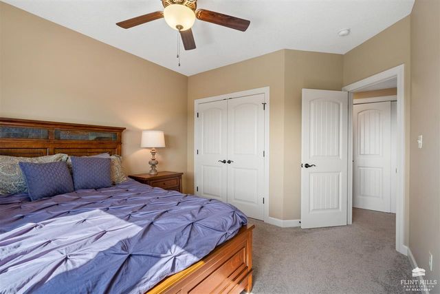 1904 Grand Vista Lane, Manhattan, KS 66503