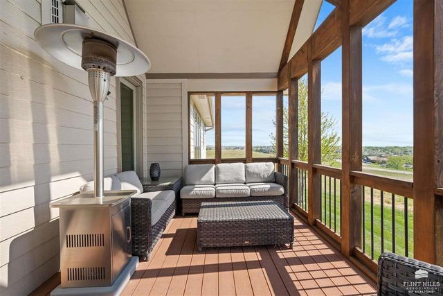 1904 Grand Vista Lane, Manhattan, KS 66503