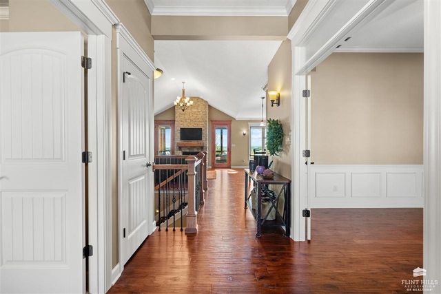 1904 Grand Vista Lane, Manhattan, KS 66503