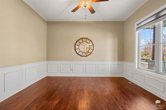 1904 Grand Vista Lane, Manhattan, KS 66503