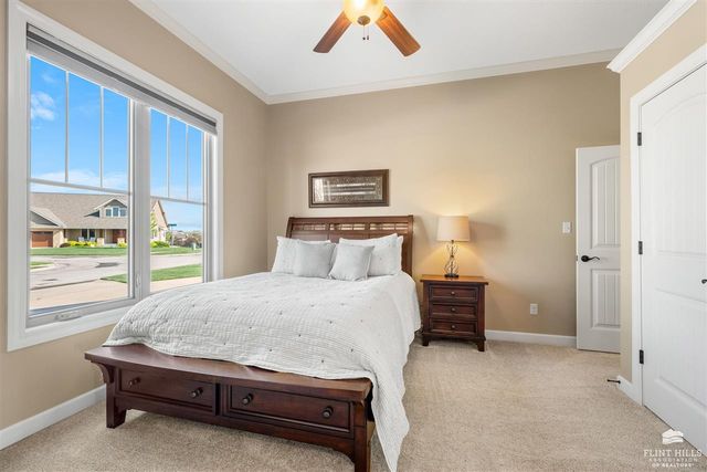 1904 Grand Vista Lane, Manhattan, KS 66503