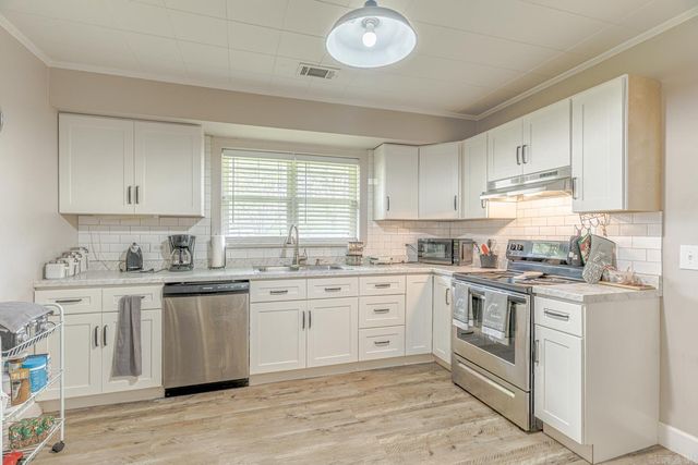 1809 Woodland Dr, Paragould, AR 72450