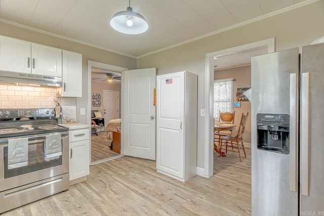 1809 Woodland Dr, Paragould, AR 72450