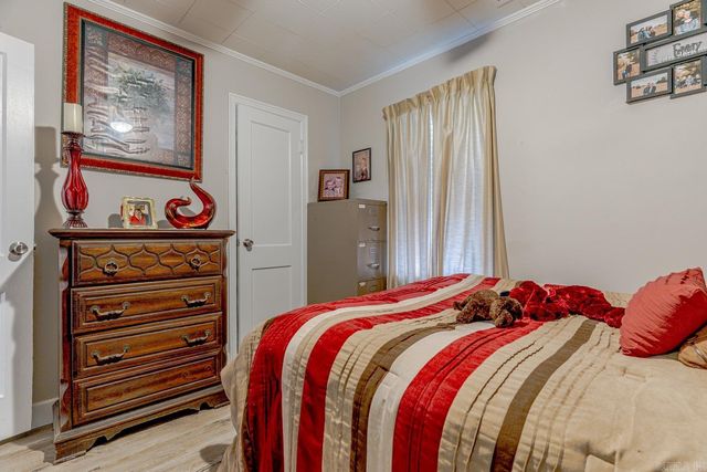 1809 Woodland Dr, Paragould, AR 72450