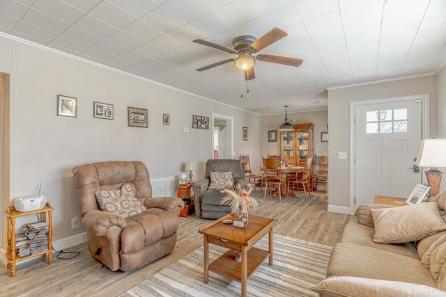 1809 Woodland Dr, Paragould, AR 72450