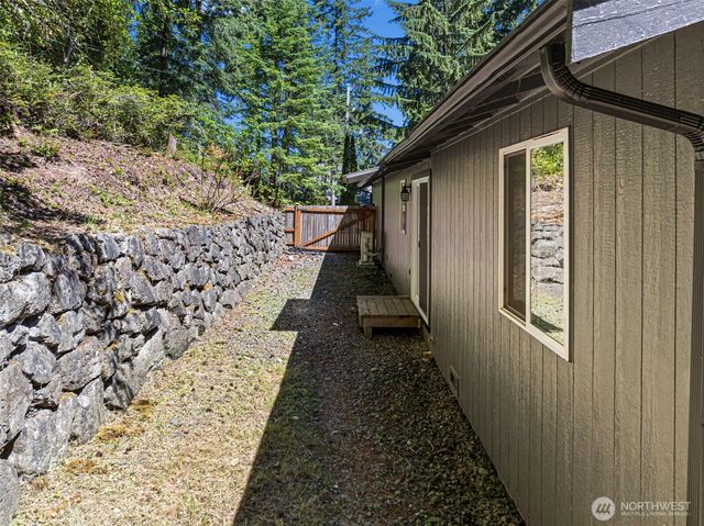 11435 Symes Road NW, Bremerton, WA 98312