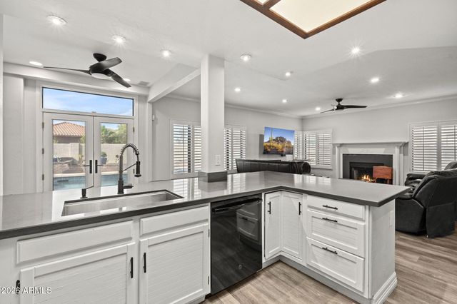 14048 S 40TH Street, Phoenix, AZ 85044