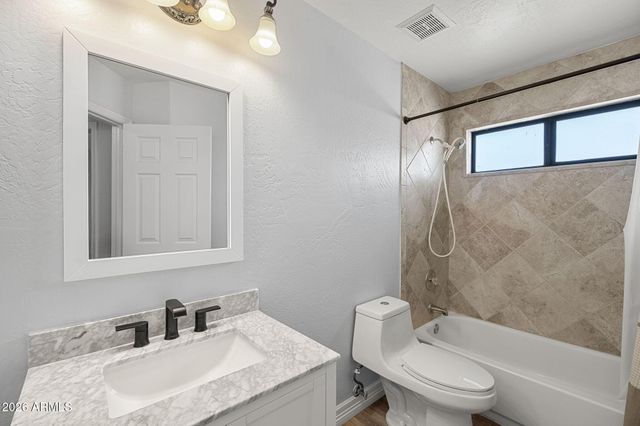 14048 S 40TH Street, Phoenix, AZ 85044