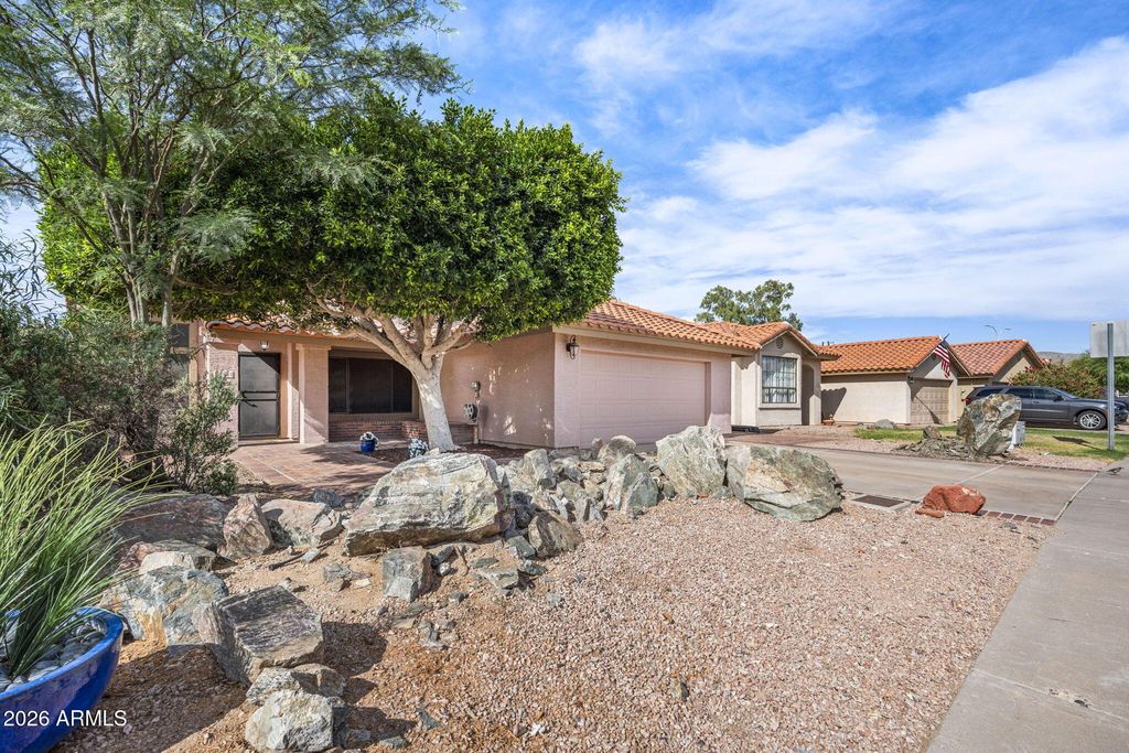 14048 S 40TH Street, Phoenix, AZ 85044 — photo 2