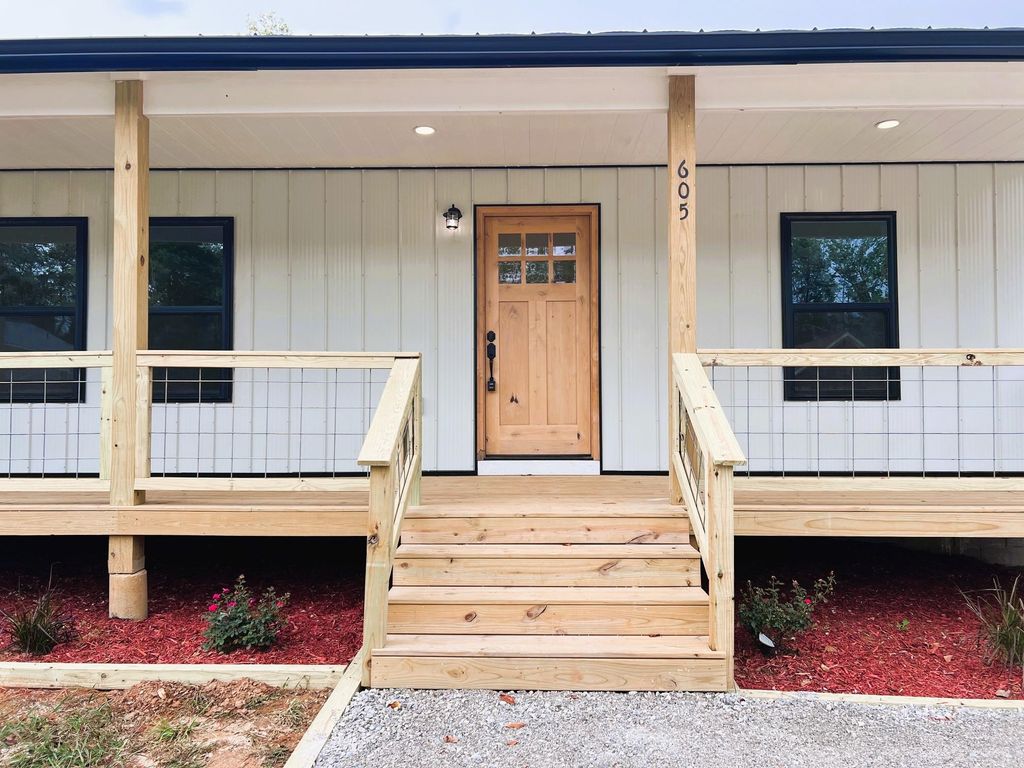 605 Frances Cove, Mountain View, AR 72560