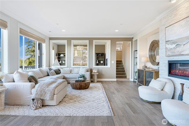 7049 171st Avenue SE, Bellevue, WA 98006