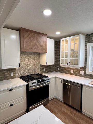 3714 S Crysler Avenue, Independence, MO 64055