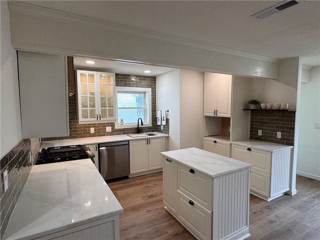 3714 S Crysler Avenue, Independence, MO 64055