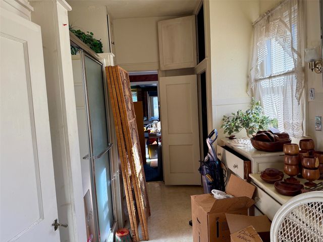 203b N Rockwall Avenue, Terrell, TX 75160