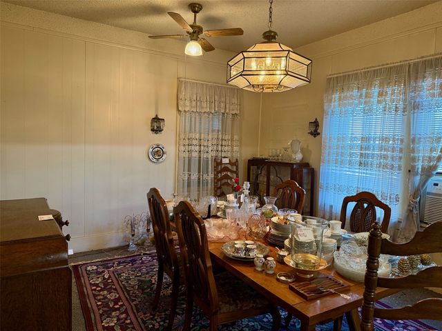 203b N Rockwall Avenue, Terrell, TX 75160