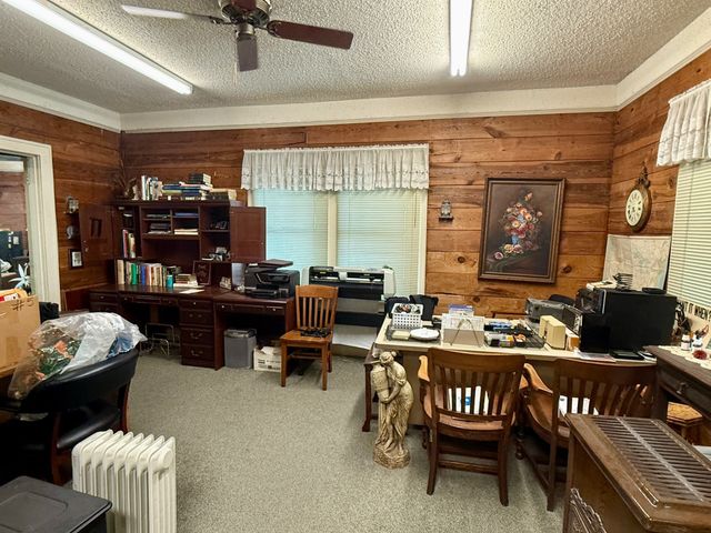 203b N Rockwall Avenue, Terrell, TX 75160