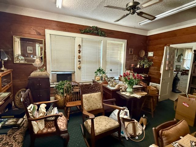 203b N Rockwall Avenue, Terrell, TX 75160